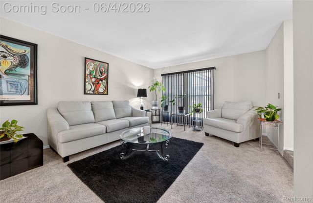 25155 Greenbrooke Drive, Southfield, MI 48033