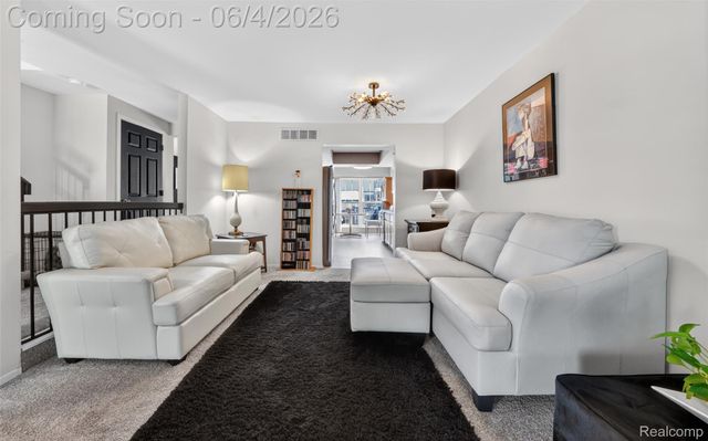 25155 Greenbrooke Drive, Southfield, MI 48033
