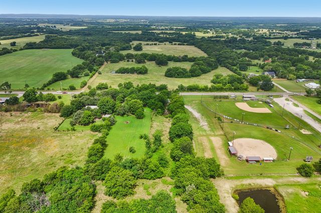 5549 Fm 513 S, Lone Oak, TX 75453