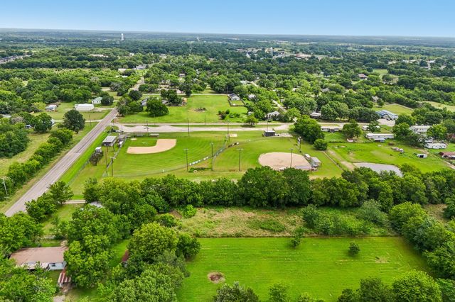 5549 Fm 513 S, Lone Oak, TX 75453