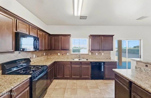 2200 SPARROW POINT Street, El Paso, TX 79938