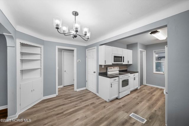 1023 Hawk Street, Toledo, OH 43612