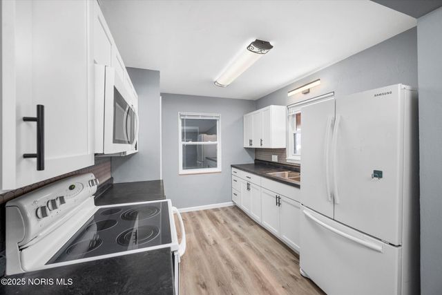 1023 Hawk Street, Toledo, OH 43612