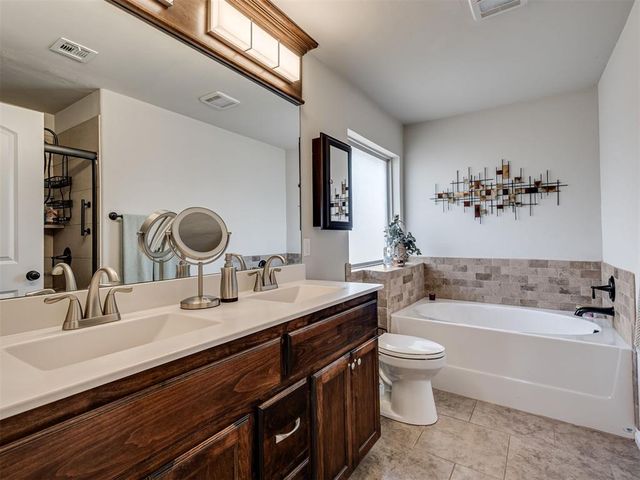 2904 NW 183rd Circle, Edmond, OK 73012
