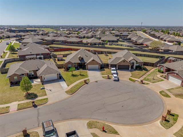 2904 NW 183rd Circle, Edmond, OK 73012