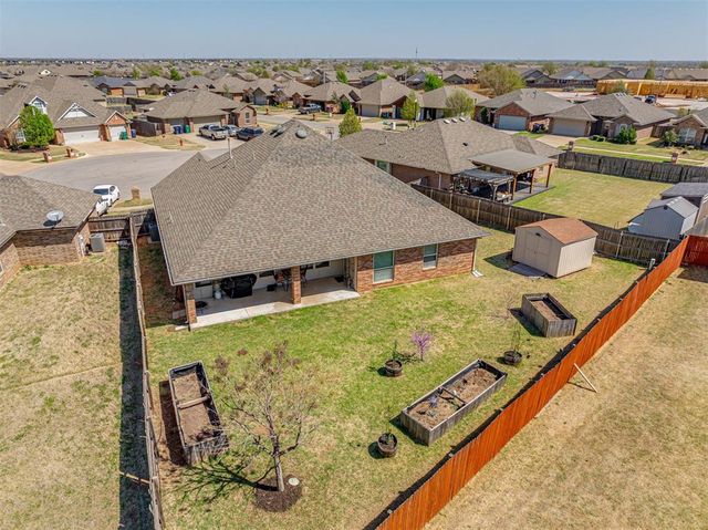 2904 NW 183rd Circle, Edmond, OK 73012