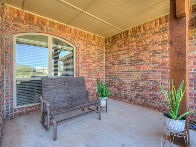 2904 NW 183rd Circle, Edmond, OK 73012