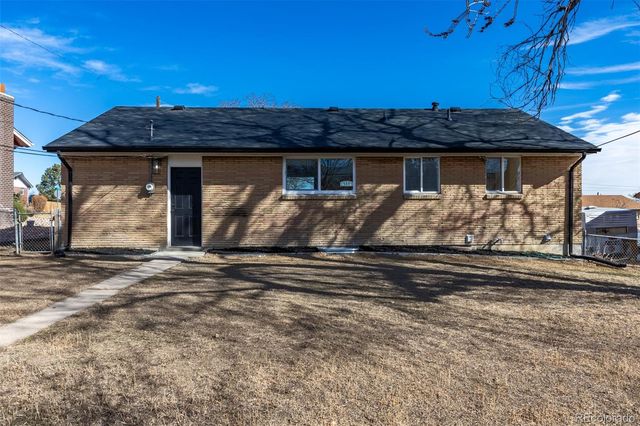 20 Marigold Drive, Denver, CO 80221