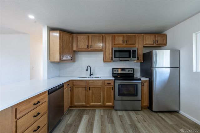 20 Marigold Drive, Denver, CO 80221