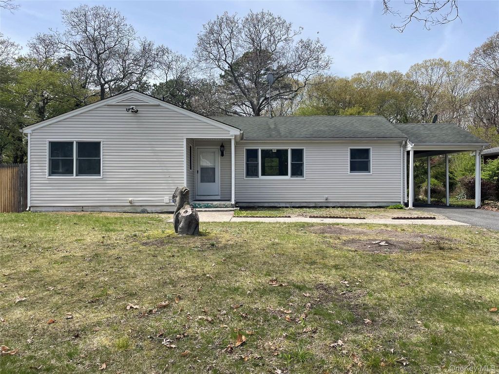 62 Margaret Drive, Coram, NY 11727