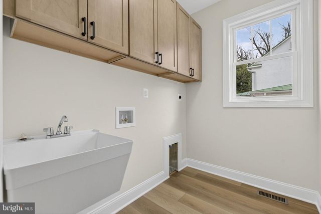 57 MADISON ST, Warrenton, VA 20186