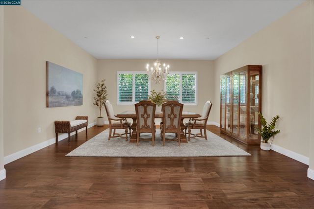 1945 Muirwood Loop, Brentwood, CA 94513