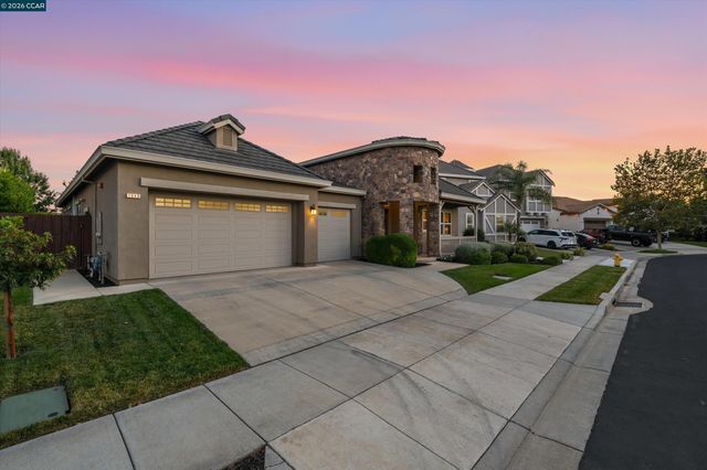 1945 Muirwood Loop, Brentwood, CA 94513