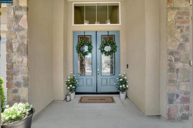 1945 Muirwood Loop, Brentwood, CA 94513