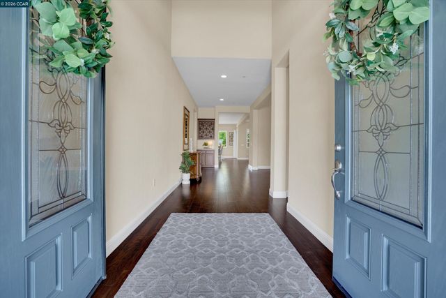 1945 Muirwood Loop, Brentwood, CA 94513