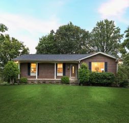 575 Centerville Rd, Lebanon, TN 37087