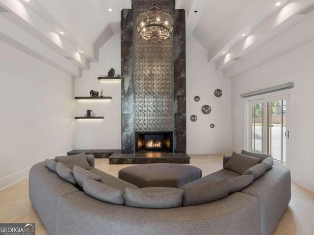 790 Glenairy Drive, Atlanta, GA 30328