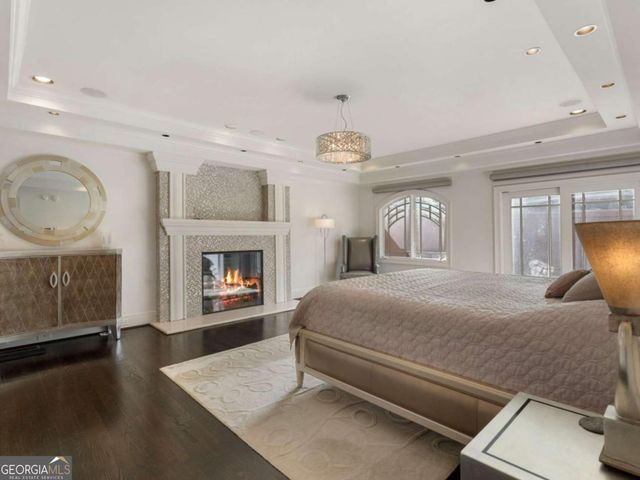 790 Glenairy Drive, Atlanta, GA 30328