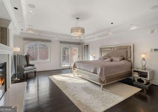 790 Glenairy Drive, Atlanta, GA 30328