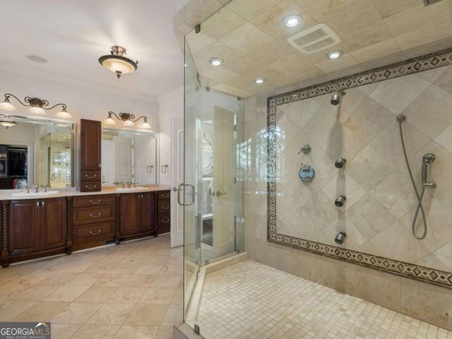 790 Glenairy Drive, Atlanta, GA 30328