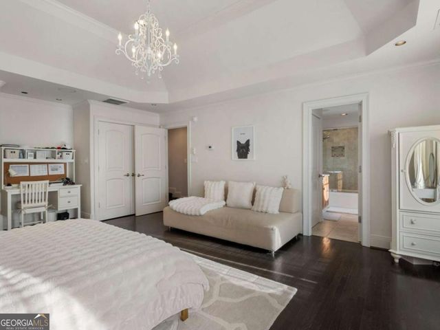 790 Glenairy Drive, Atlanta, GA 30328