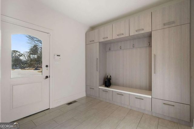 790 Glenairy Drive, Atlanta, GA 30328