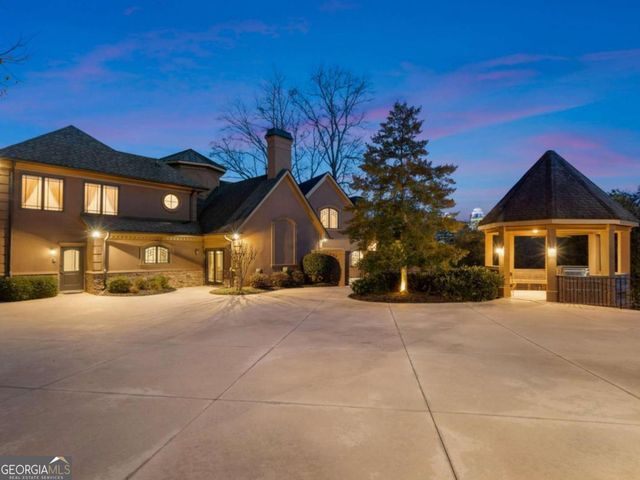 790 Glenairy Drive, Atlanta, GA 30328