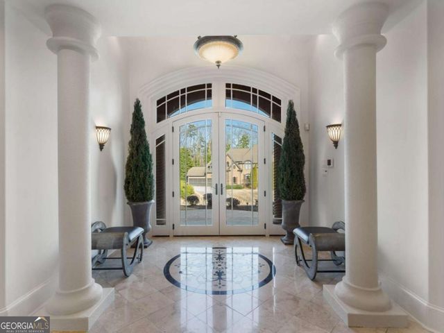 790 Glenairy Drive, Atlanta, GA 30328