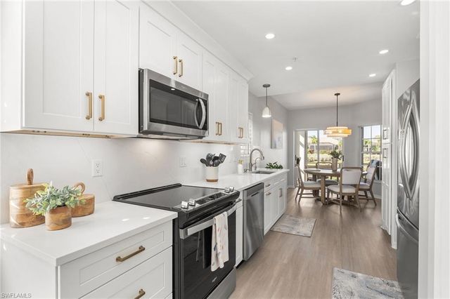 13205 Sherburne CIR # 201, Bonita Springs, FL 34135