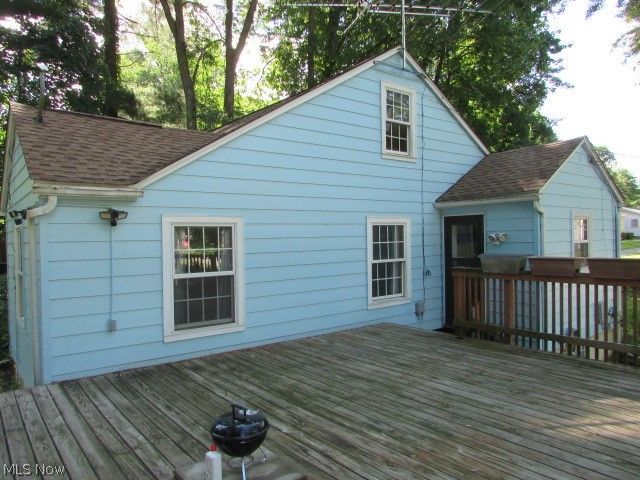 1327 Chelton Drive, Kent, OH 44240