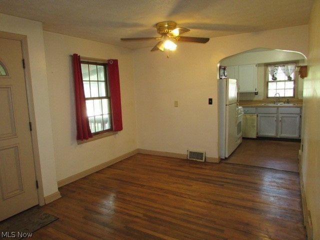 1327 Chelton Drive, Kent, OH 44240