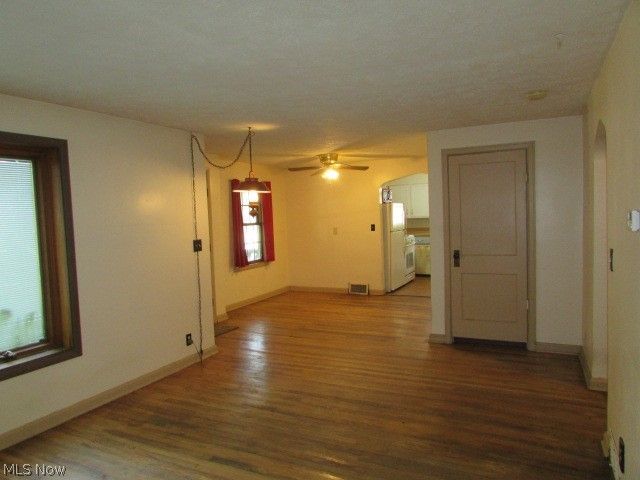 1327 Chelton Drive, Kent, OH 44240