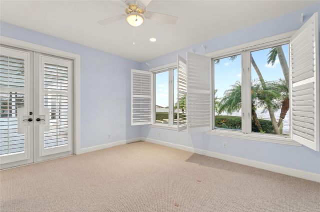 505 Tulip Ln, Vero Beach, FL 32963