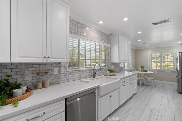 504 E Comstock, Glendora, CA 91741