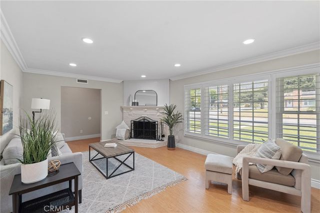 504 E Comstock, Glendora, CA 91741