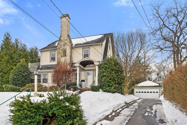 18 Tunstall Road, Scarsdale, NY 10583