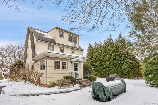 18 Tunstall Road, Scarsdale, NY 10583