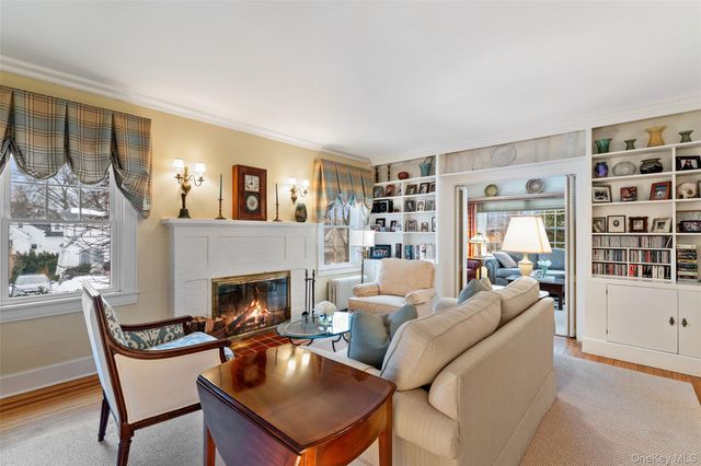 18 Tunstall Road, Scarsdale, NY 10583