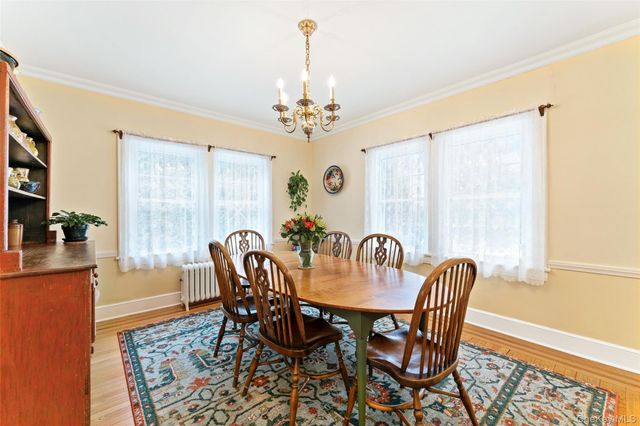 18 Tunstall Road, Scarsdale, NY 10583