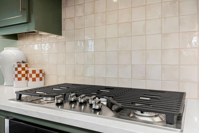 16991 S Cheshire Street, Olathe, KS 66062