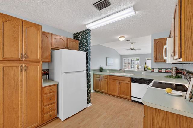 1712 CARRERA DRIVE, The Villages, FL 32159