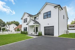 12 Slate Lane, Levittown, NY 11756