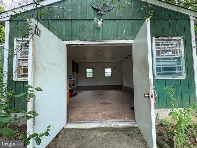 5725 NEVADA ST, College Park, MD 20740