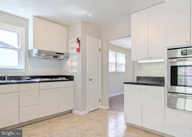 5725 NEVADA ST, College Park, MD 20740