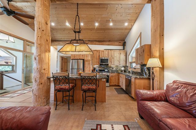 12804 Quail Lane, Truckee, CA 96161