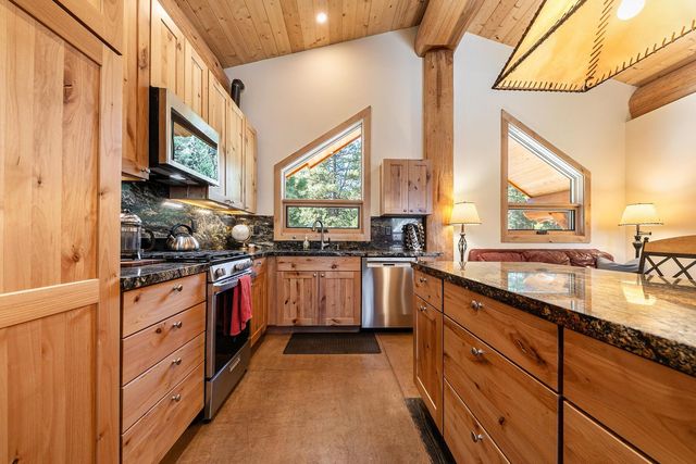 12804 Quail Lane, Truckee, CA 96161