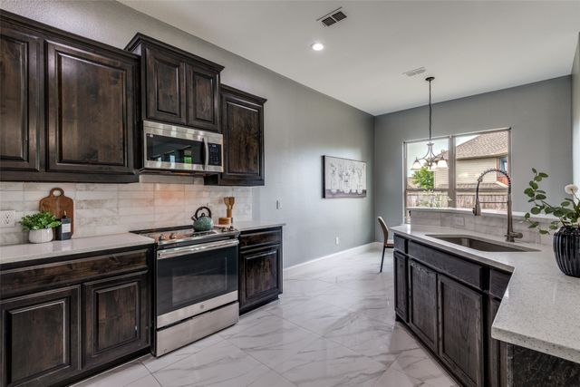 1114 Leafy Glade Road, Forney, TX 75126