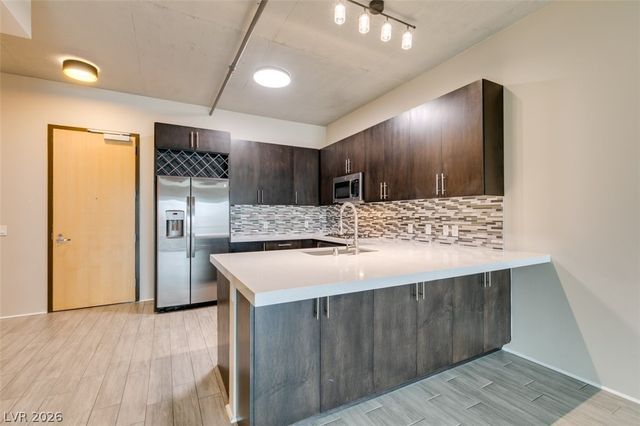 353 East Bonneville Avenue 521, Las Vegas, NV 89101