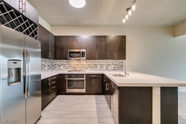 353 East Bonneville Avenue 521, Las Vegas, NV 89101