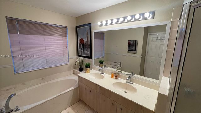 4837 NW 20th Pl, Coconut Creek, FL 33063